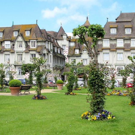 Apartment Le Fairway-6 By Interhome Deauville Exterior foto